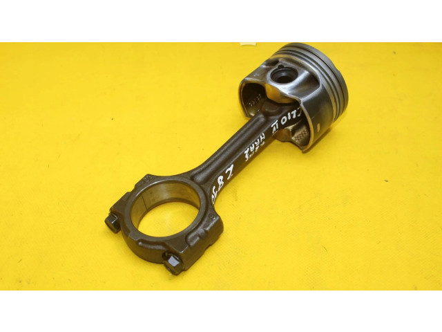  Поршень с шатуном  72L71  Renault Clio IV  