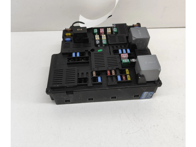 Pojistková skříňka 32212297 Volvo XC60 2019