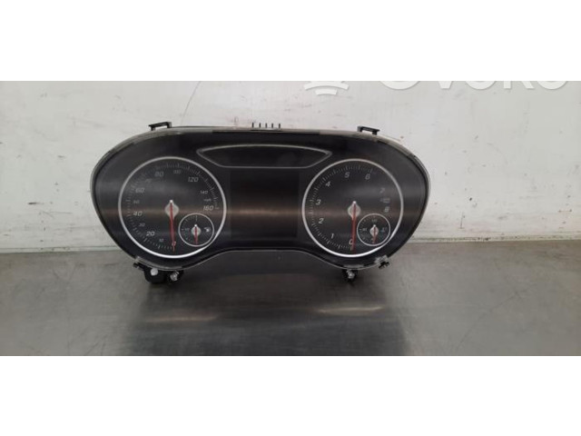 Přístrojová deska Mercedes-Benz A W176 2018 A1769009004