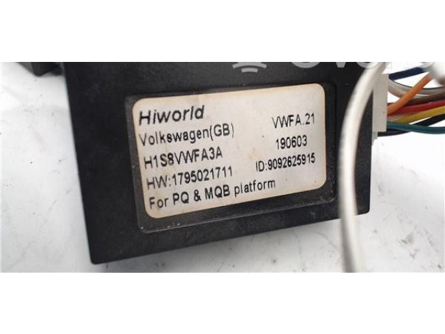 Дисплей    1795021711   Volkswagen Passat Alltrack