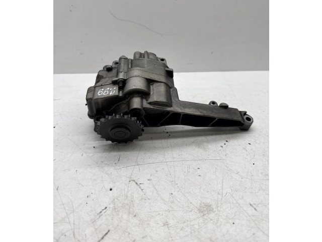 Масляный насос  OM642 A6421810547  Mercedes-Benz GL X164 