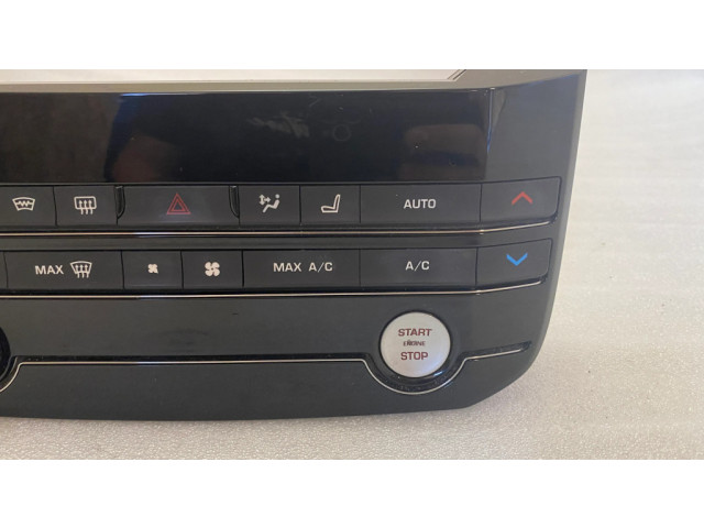 Блок управления климат-контролем GX7318C858HF Jaguar XE