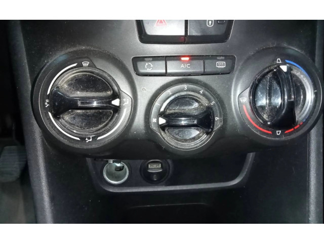 Модуль блока управления кондиционером    Peugeot 2008 II