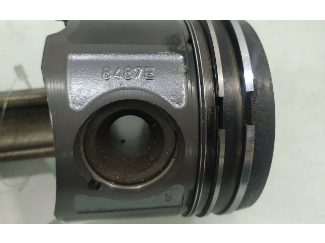 Píst 8487E BMW 1 E81 E87 M47N204D4