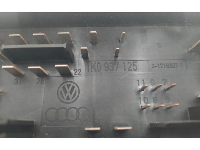 Блок предохранителей 1K0938125, 1K0938125   Volkswagen Jetta V    