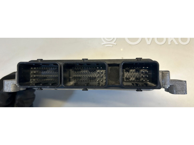 Блок управления впрыском 237101693R, 237101312R Renault Twingo II