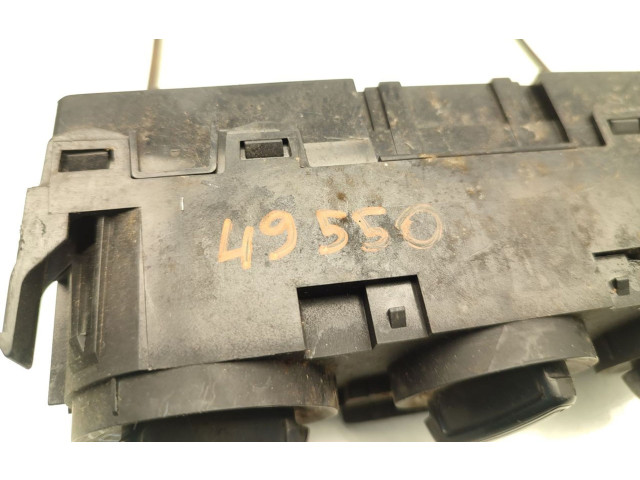 Блок управления климат-контролем Skoda Fabia Mk3 (NJ)