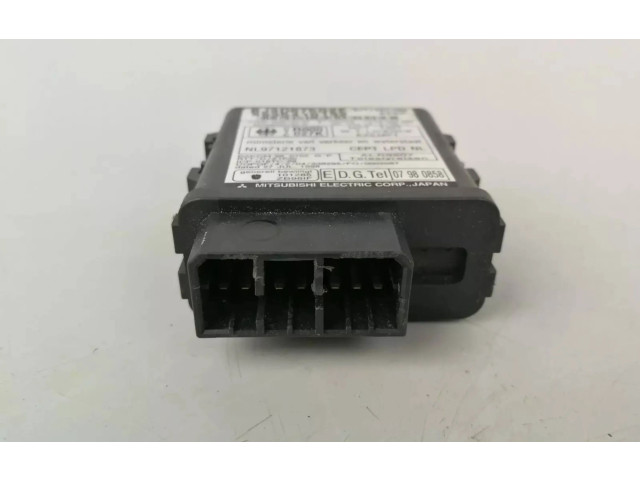 Блок управления BJ3D675G2E Mazda Premacy