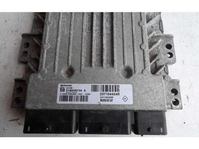 Блок управления двигателя 237102259R, S180095134A   Dacia Duster