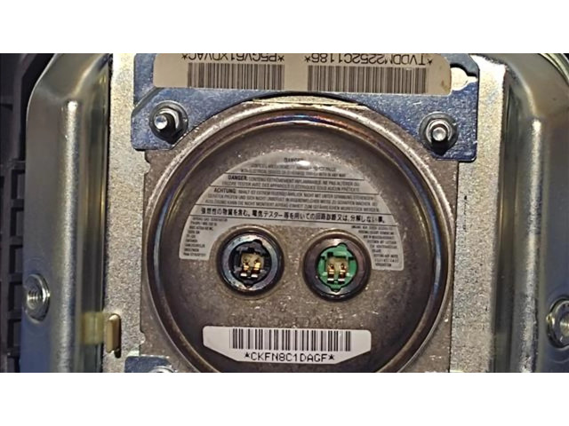 Подушка безопасности водителя P5GV61XDVAC Jeep Grand Cherokee (WJ)