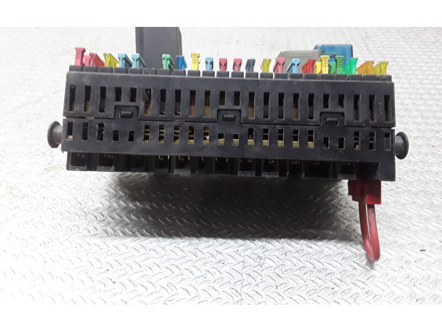 Блок предохранителей 357937039 Volkswagen Transporter - Caravelle T4