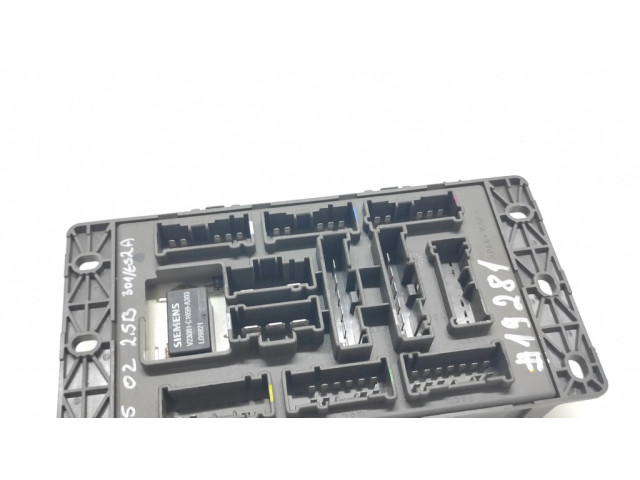 Блок предохранителей 518174602   Rover 75    