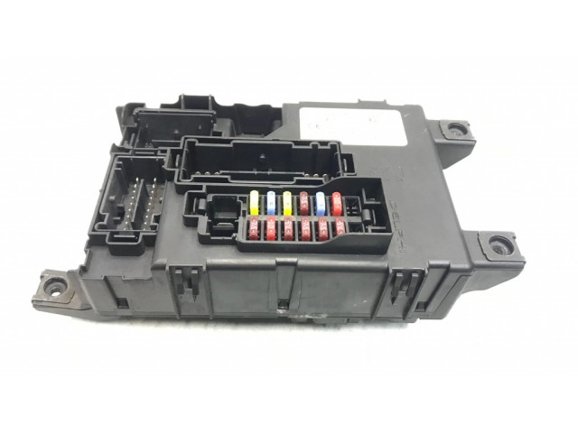 Блок предохранителей 00517986160 Fiat Grande Punto