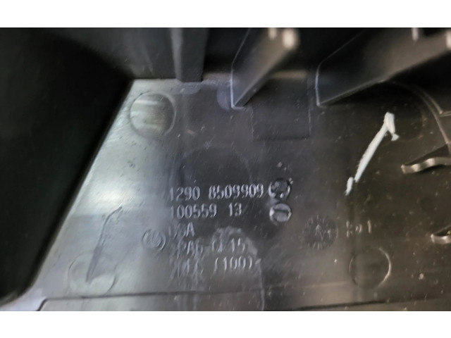 Блок предохранителей  8509909   BMW X3 F25    