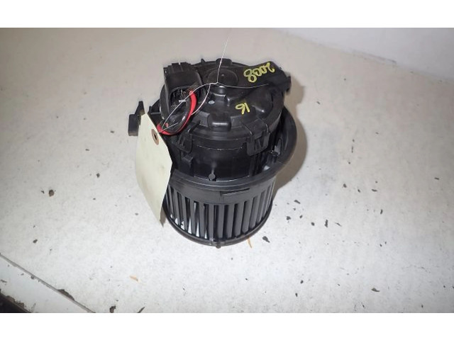 Вентилятор печки       Peugeot 2008 I