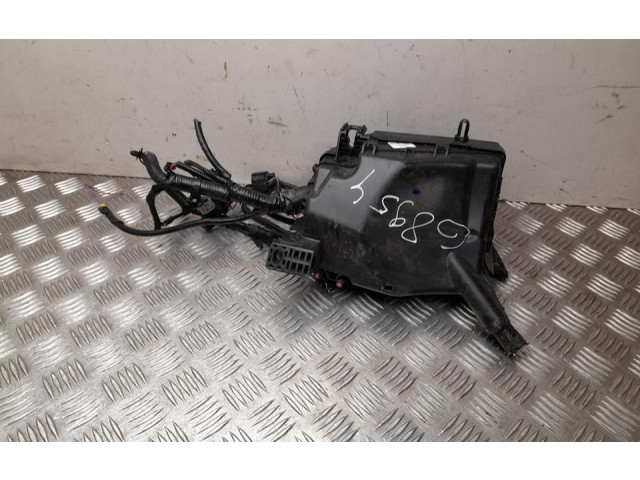 Блок предохранителей  91275J7500, G8954   KIA Ceed    