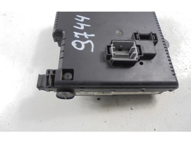 Блок предохранителей  8676391, 8676391   Volvo V70    