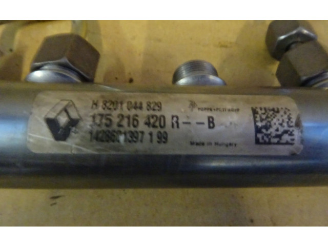 Vstřikovací lišta 175216420R Nissan X-Trail T32