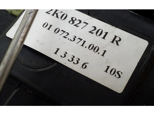 Zámek zadních dveří 2K0827201R Volkswagen Caddy 2006