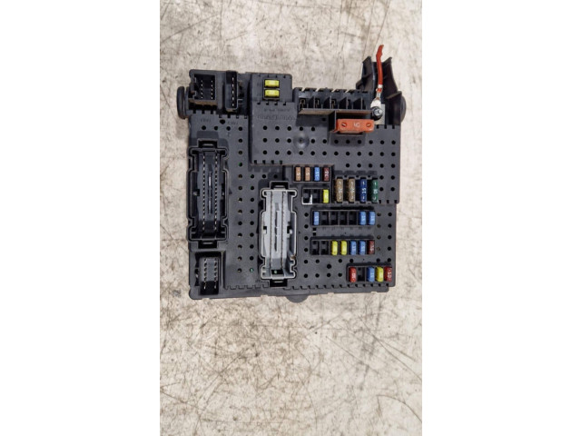 Блок предохранителей 12217799 Volvo XC90