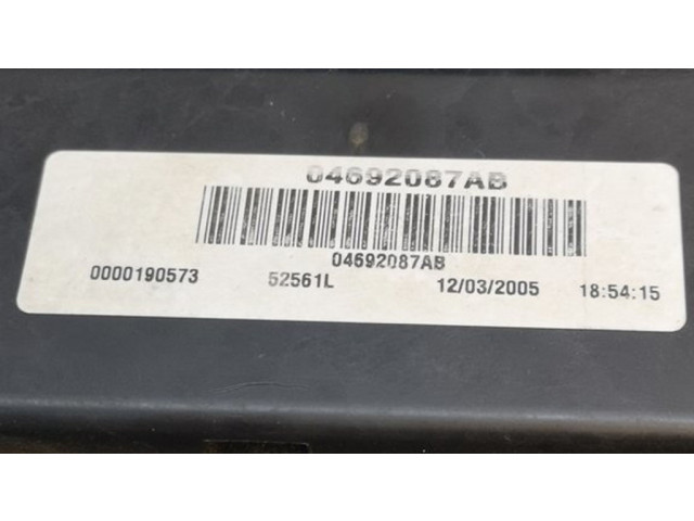 Блок предохранителей 04692087AB, 0000190573 Jeep Cherokee