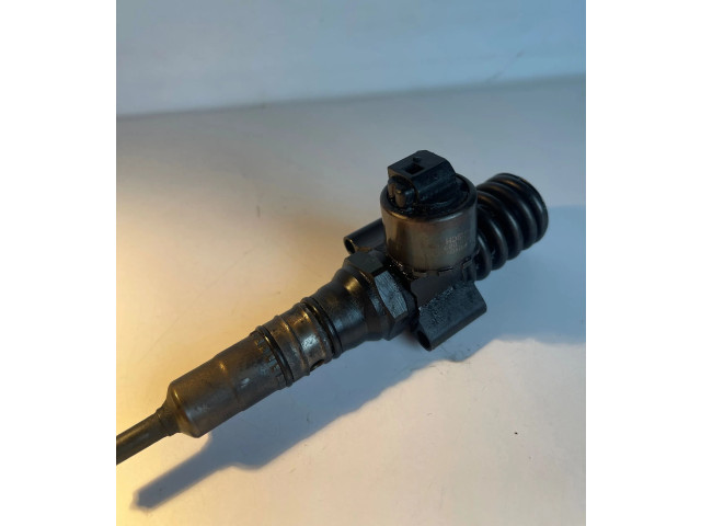 Форсунка 0414720404 Skoda Octavia Mk2 (1Z) bkc