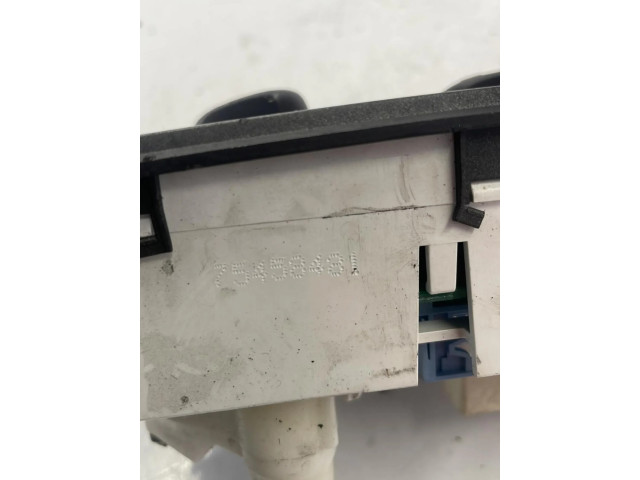 Блок управления климат-контролем 735419802 Fiat Grande Punto