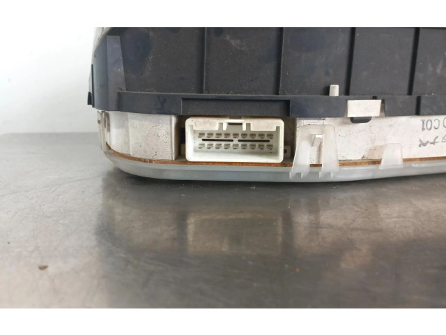 Панель приборов BJ2B   Mazda 323 F       