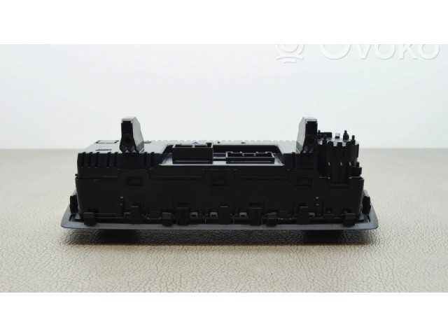 Включатель регулировки салона