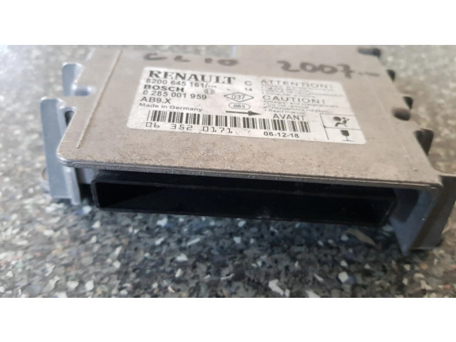 Блок подушек безопасности 8200645161   Renault Clio III