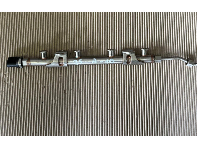 Магистральная трубка топлива