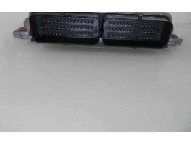 Блок управления двигателя S110140011A   Dacia Logan Pick-Up