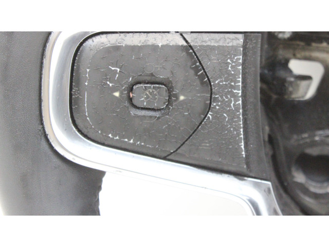 Руль Volvo XC40   -  года       