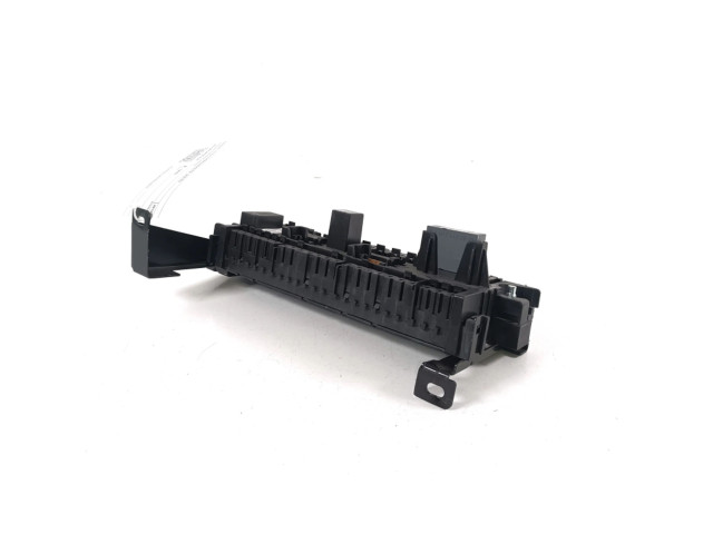 Pojistková skříňka A1665402350 Mercedes-Benz G W461 463 2012