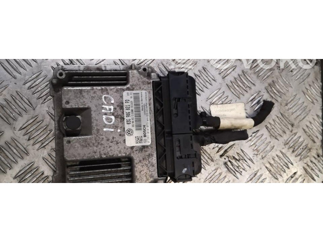 Řídící jednotka 03g906021pd Volkswagen Caddy 2008