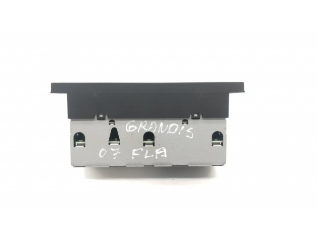 Дисплей 8750A136 Mitsubishi Grandis