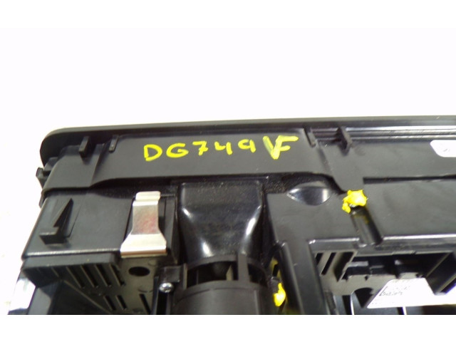 Блок управления климат-контролем 8XA8200436PS, 8XA820043 Audi A1