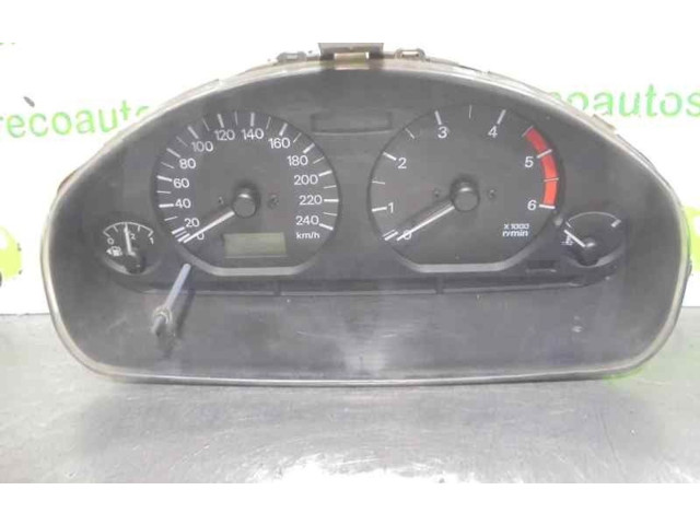 Панель приборов MR480266 Mitsubishi Carisma