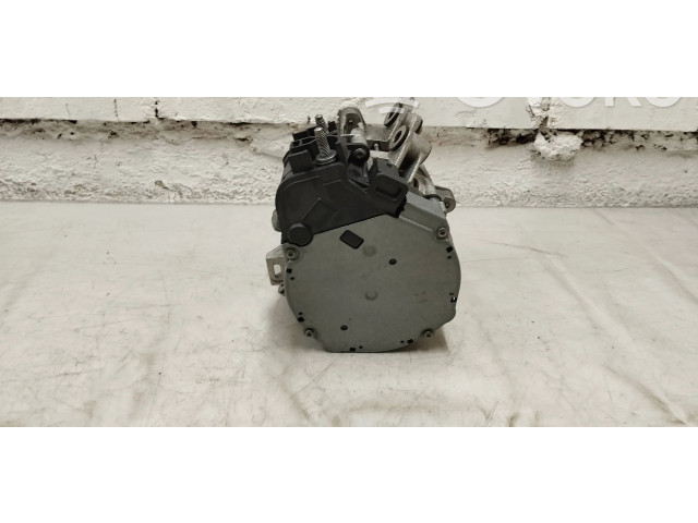 Генератор 32139923, 31652870 Volvo XC90