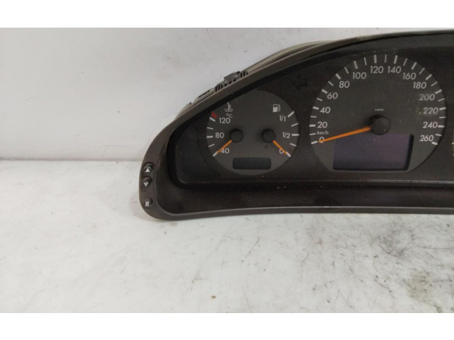 Панель приборов A2105400811   Mercedes-Benz E W210       