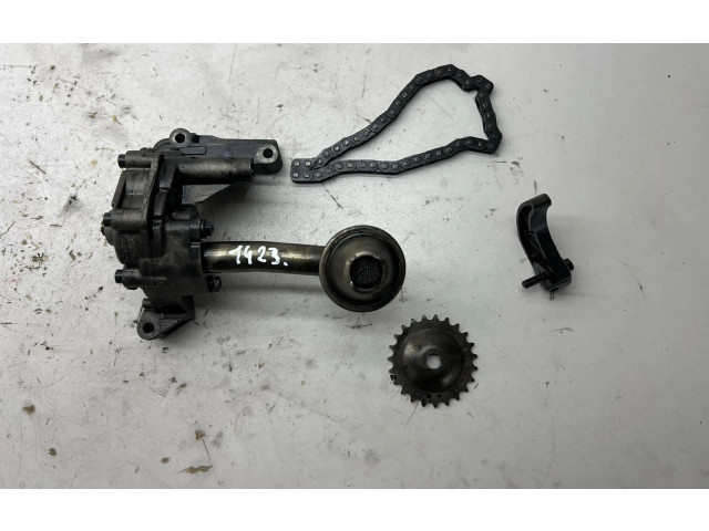 Масляный насос 038115121A    Volkswagen Caddy