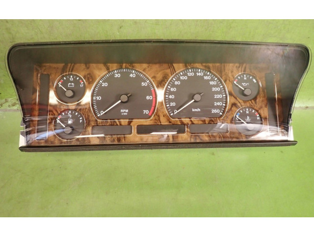 Панель приборов Jaguar XJ X300