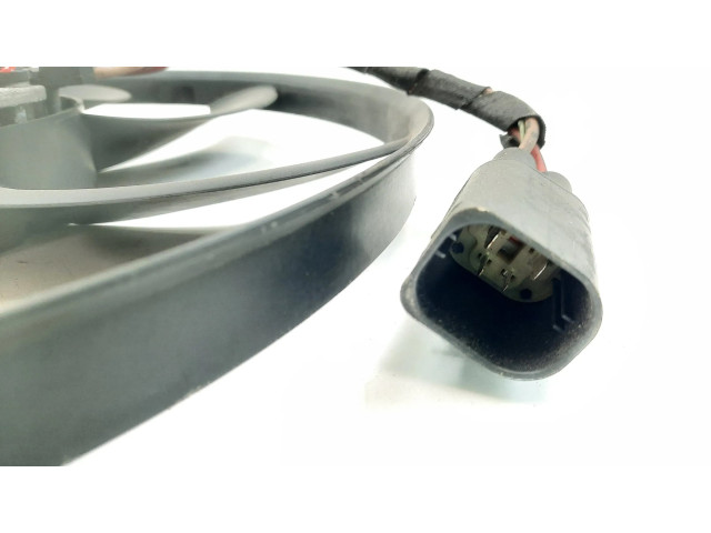 Вентилятор радиатора     A2045400788    Mercedes-Benz E C207 W207 3.0