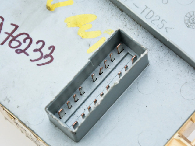 Pojistková skříňka 46758963 Fiat Punto (188) 1999