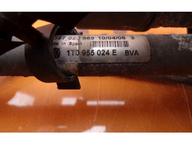 Моторчик дворников 1T0955024E, 1T0955024E    Volkswagen Touran I