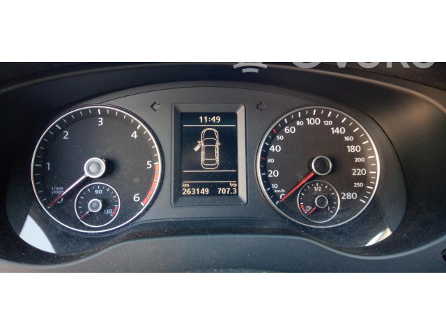 Спидометр (приборный щиток) 5C6920870A Volkswagen Jetta VI