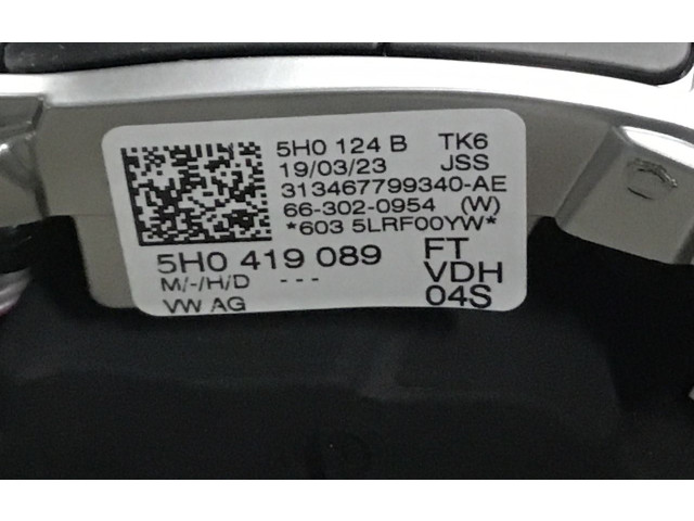 Руль Volkswagen Golf VIII 2019 - года 5H0419089FT