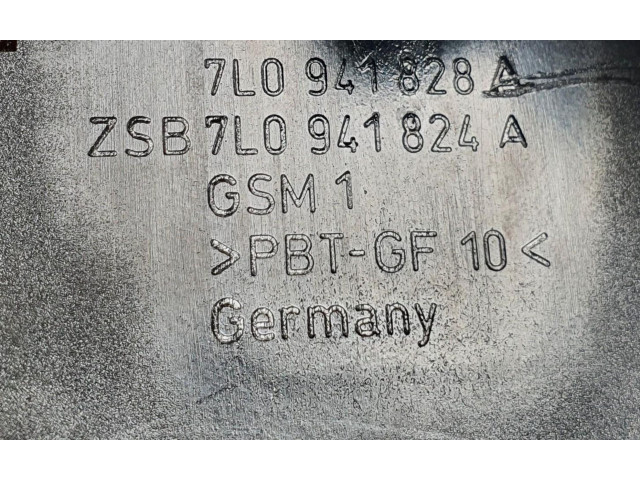 Pojistková skříňka 7L0941828A Porsche Cayenne (9PA) 2006
