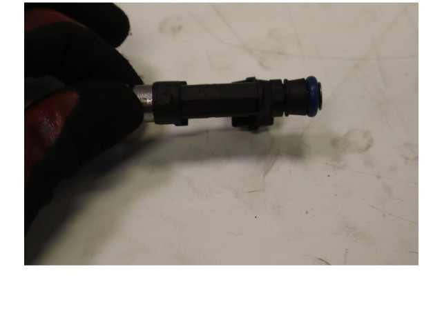 Форсунка 6001548024 Dacia Sandero K7J A7