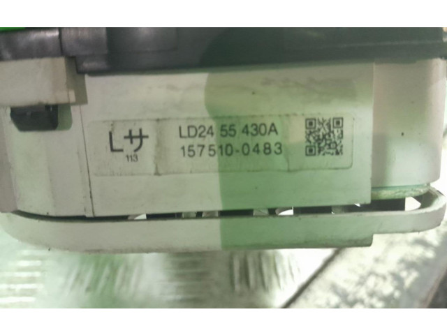 Спидометр (приборный щиток) Mazda MPV II LW 1999 - 2007 года